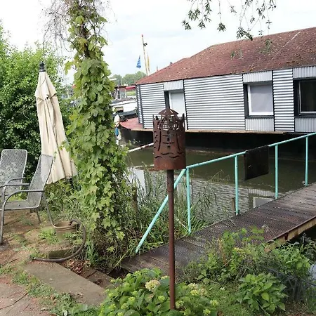 Hausboot Hotel na wodzie